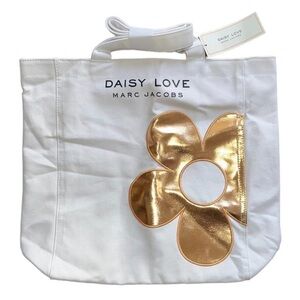Marc Jacobs✨💛🤍 Daisy Love White Tote with Gold Flower